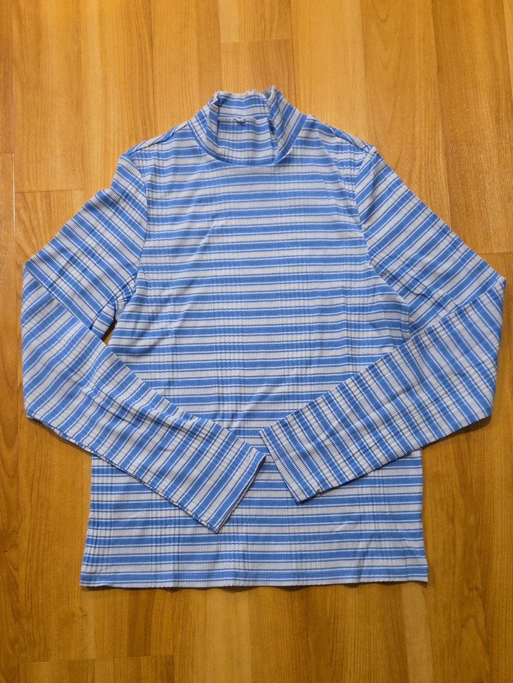 PINK Victoria's Secret Blue Striped Mockneck